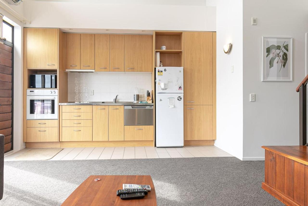 Roomy High-Ceiling Loft Apartment - Free Parking! Auckland Buitenkant foto