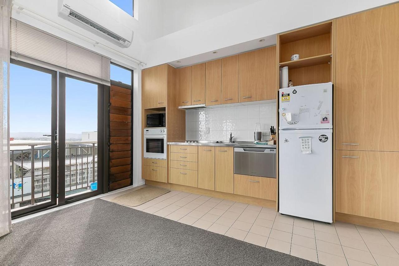 Roomy High-Ceiling Loft Apartment - Free Parking! Auckland Buitenkant foto